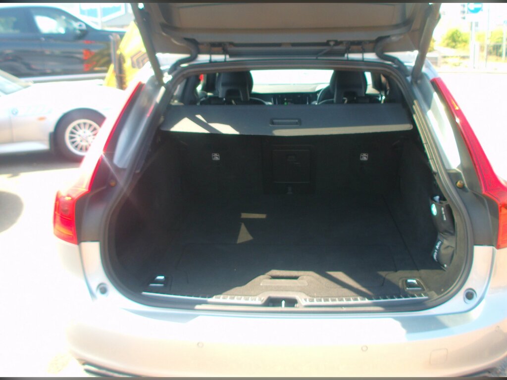 Volvo V90 2.0 D5 Powerpulse Inscription Black #9