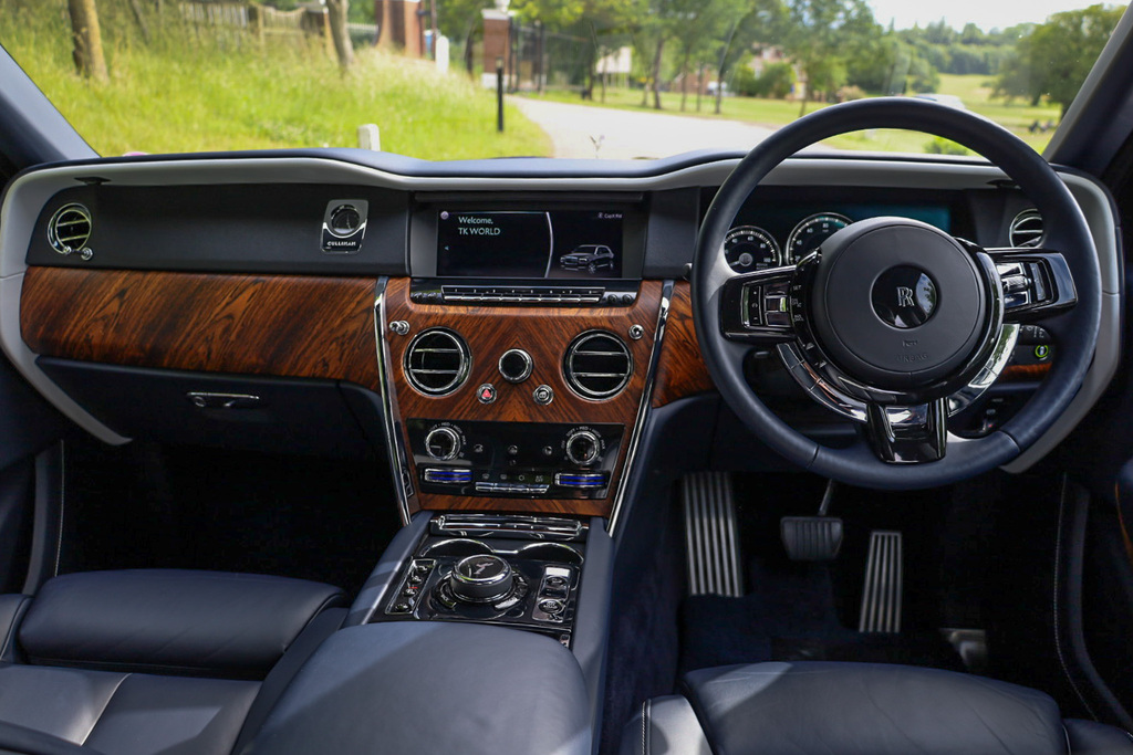 Rolls-Royce Cullinan Black Badge Black #12
