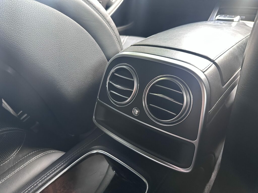 Mercedes-Benz S Class Saloon Blue #30