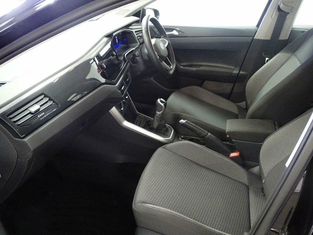 Volkswagen Polo 1L Life SM24POV Black #4