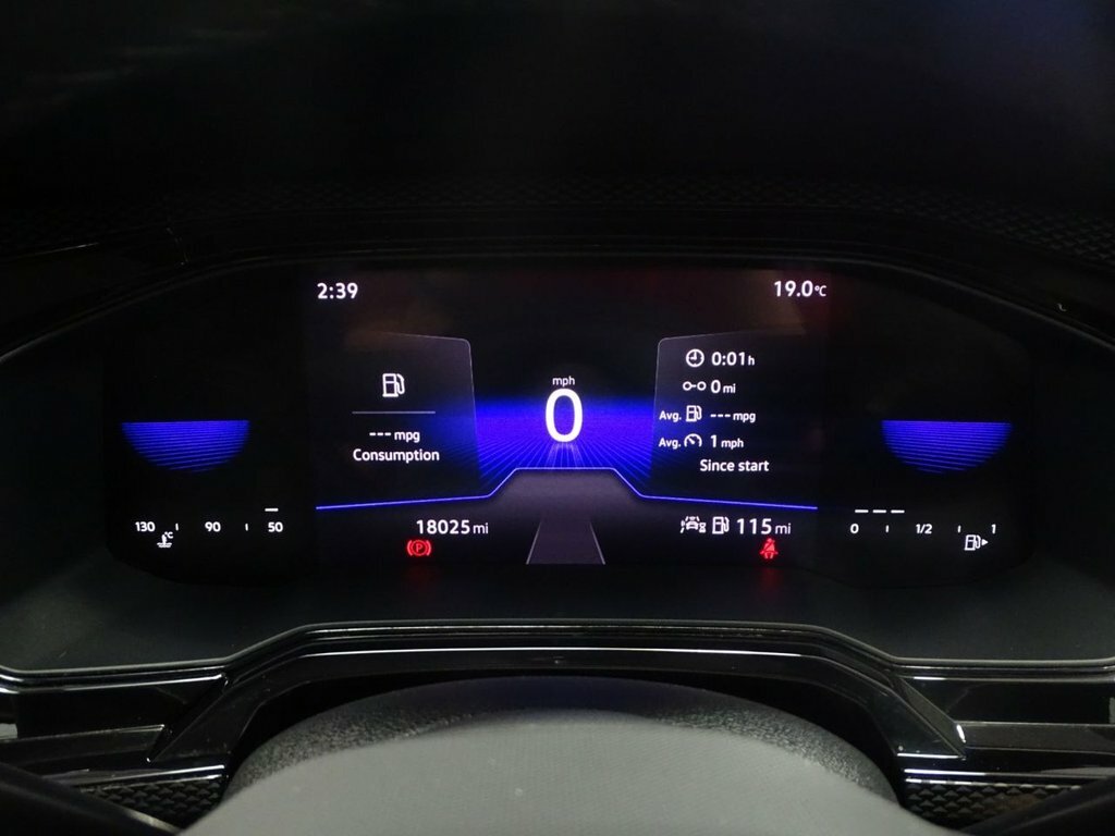 Volkswagen Polo 1L Life SM24POV Black #6
