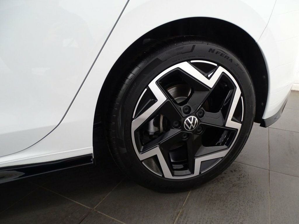 Volkswagen Golf 1.5L R-line AF75YKZ White #5
