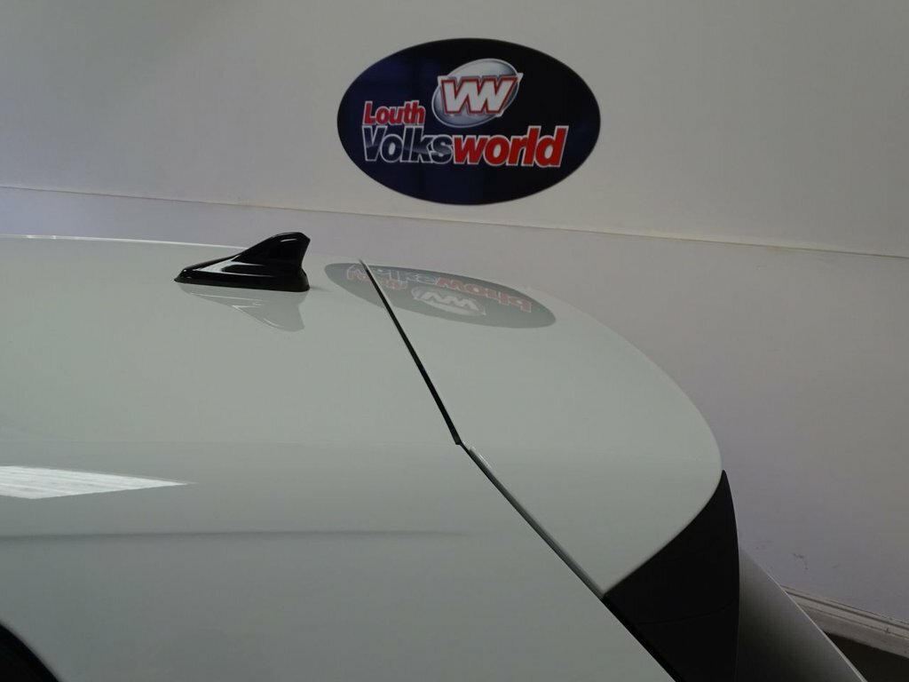 Volkswagen Golf 1.5L Life FH22CFE White #5
