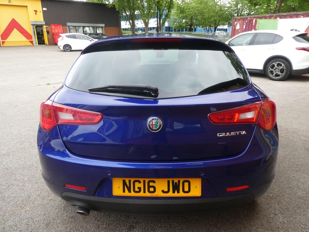Alfa Romeo Giulietta 1.6 Jtdm-2 120 Tecnica Start Stop Hatchback NG16JWO #6