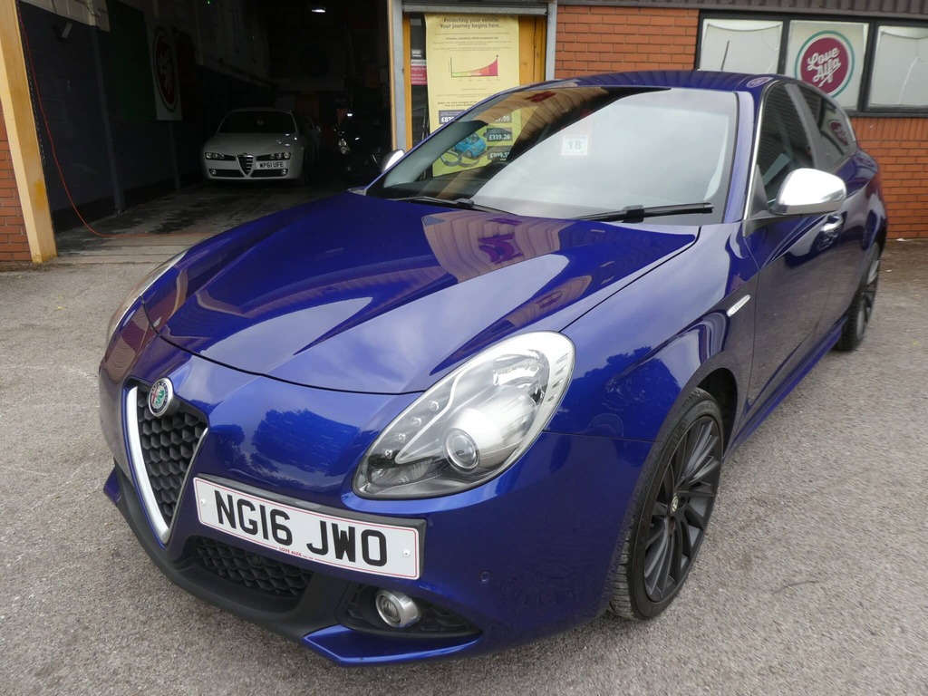 Alfa Romeo Giulietta 1.6 Jtdm-2 120 Tecnica Start Stop Hatchback 