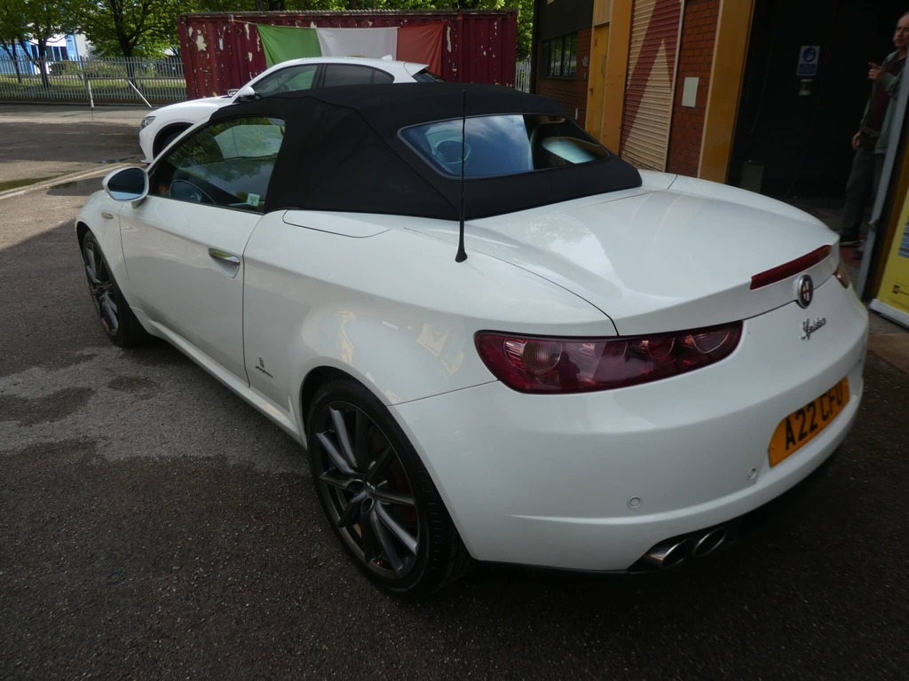 Alfa Romeo Spider 2.2 Jts Limited Edition Red #16