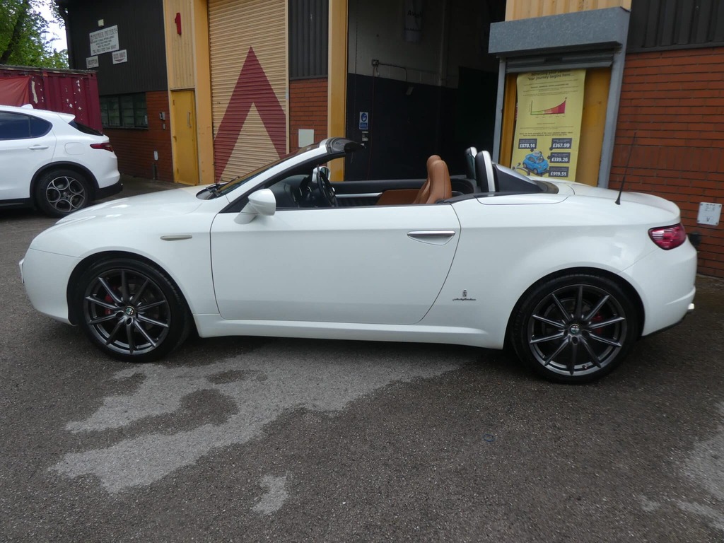 Alfa Romeo Spider 2.2 Jts Limited Edition Red #8