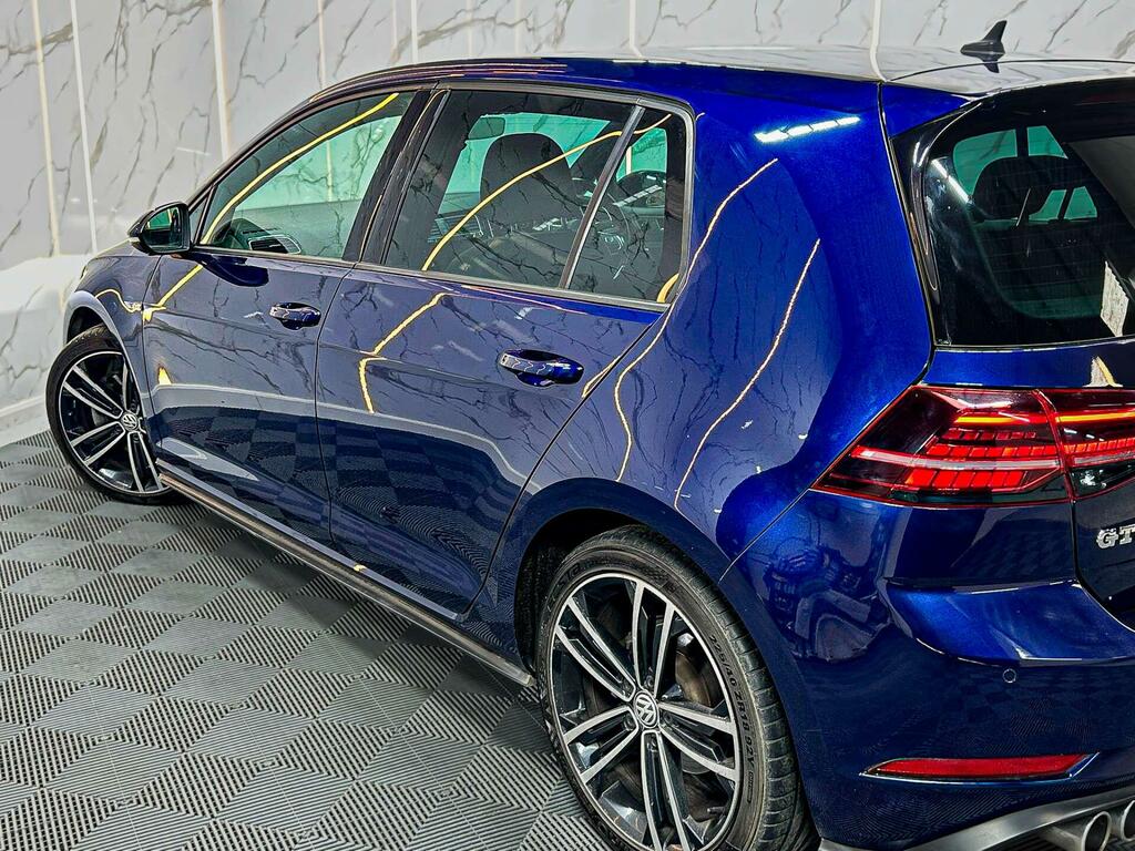 Volkswagen Golf Hatchback Silver #17