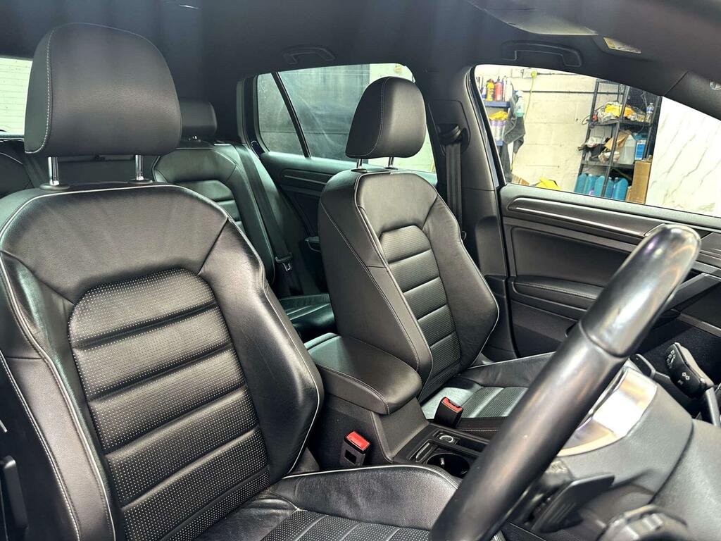 Volkswagen Golf Hatchback Silver #26