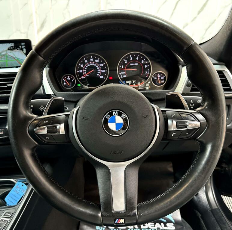 BMW 3 Series Luxury White #29