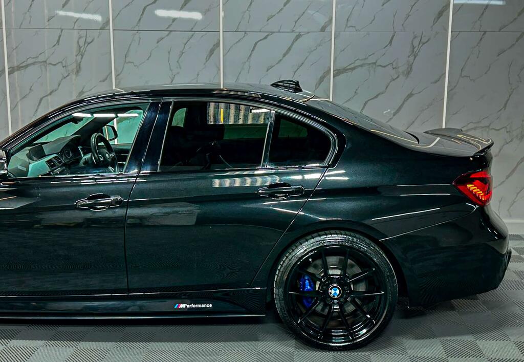BMW 3 Series Luxury White #15