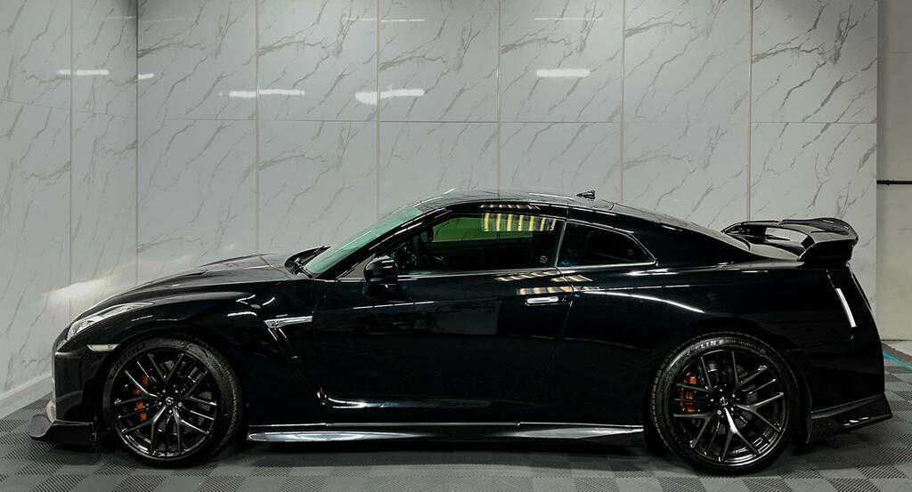 Nissan GT-R Prestige Black #16