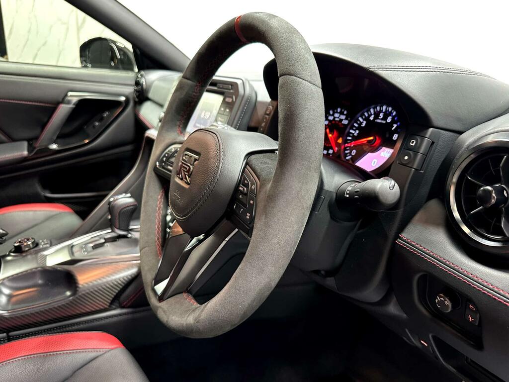 Nissan GT-R Prestige Black #38