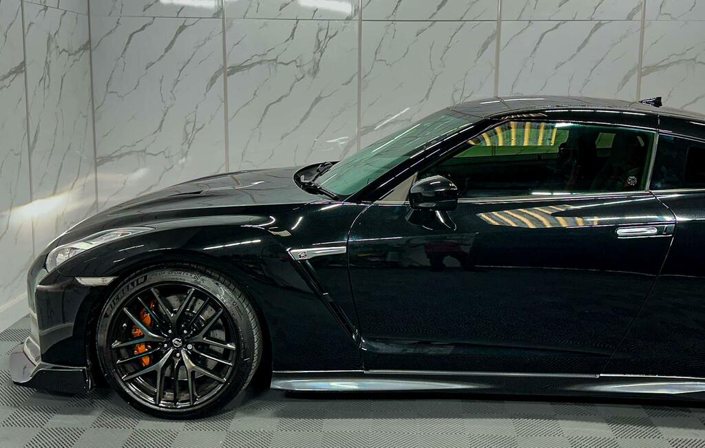 Nissan GT-R Prestige Black #17