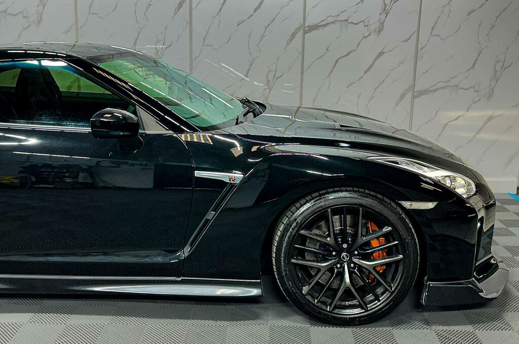 Nissan GT-R Prestige Black #15