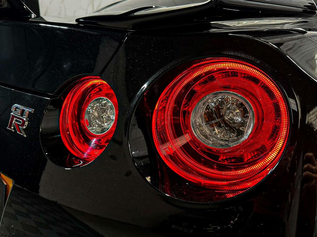 Nissan GT-R Prestige Black #32