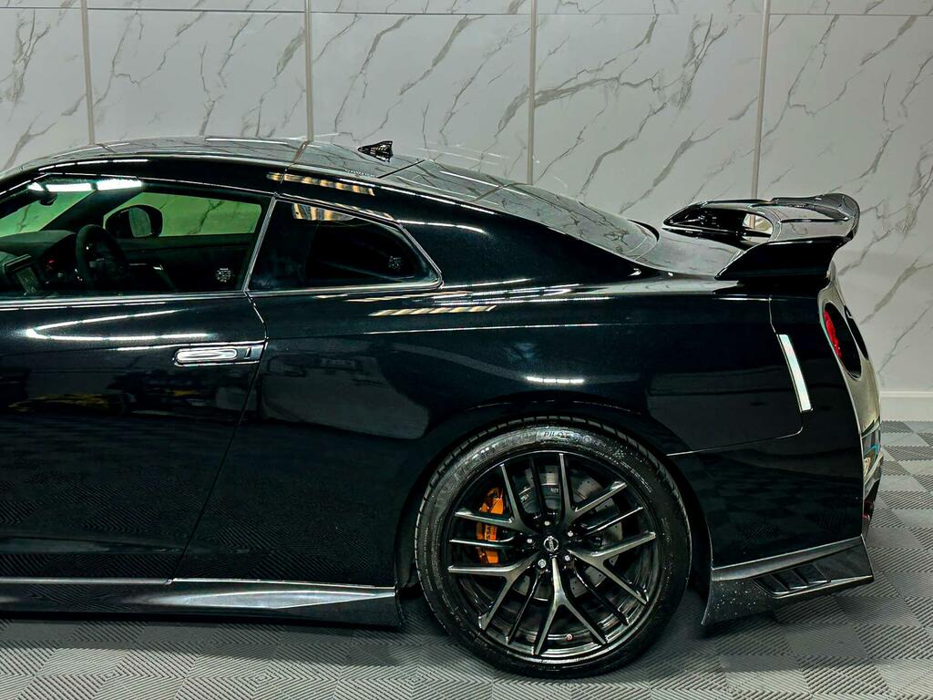 Nissan GT-R Prestige Black #18