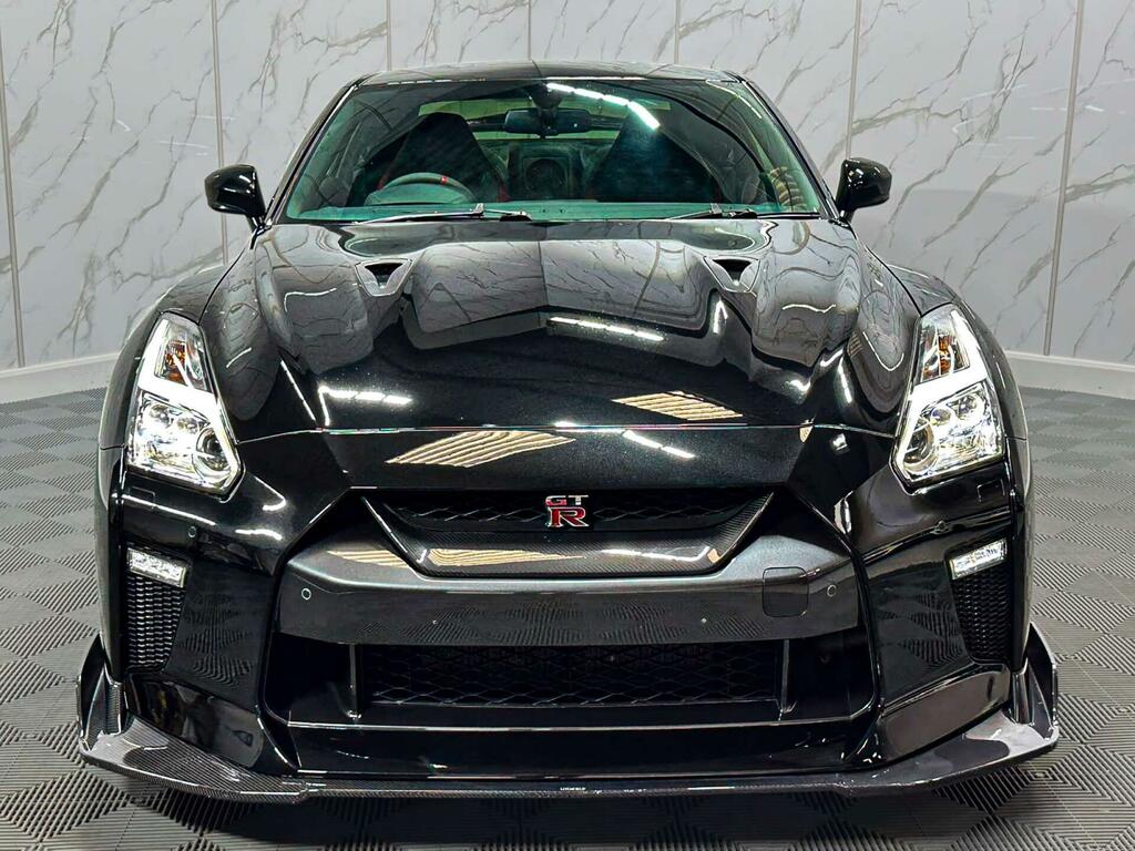 Nissan GT-R Prestige Black #8