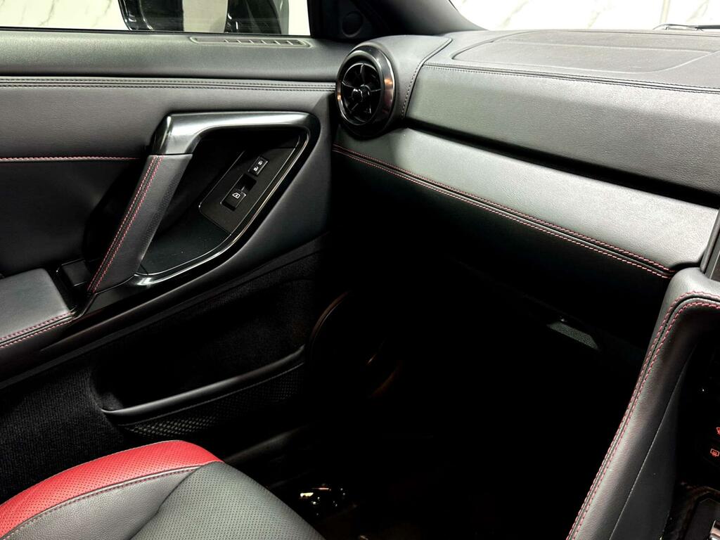Nissan GT-R Prestige Black #54