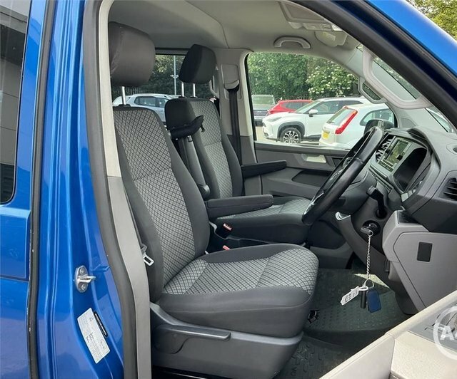Volkswagen Transporter Shuttle Tdi Se Grey #7