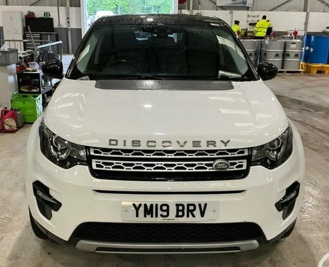 Land Rover Discovery Sport 2.0 Td4 Hse Suv 4Wd Euro 6 S S YM19BRV White #3