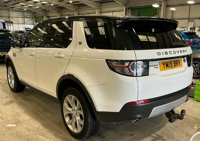 Land Rover Discovery Sport 2.0 Td4 Hse Suv 4Wd Euro 6 S S YM19BRV White #2