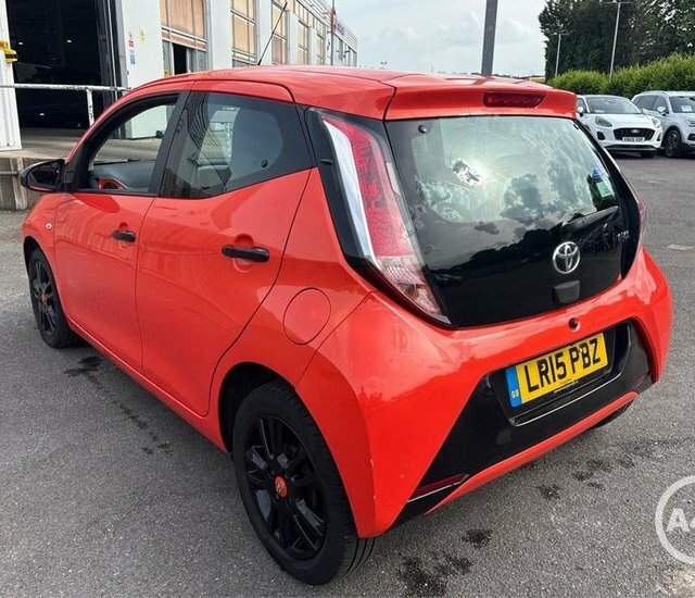 Toyota Aygo 1.0 Vvt-i X-cite Hatchback Euro Orange #2