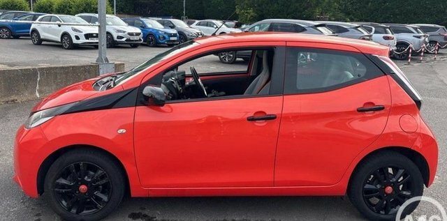 Toyota Aygo 1.0 Vvt-i X-cite Hatchback Euro Orange #5