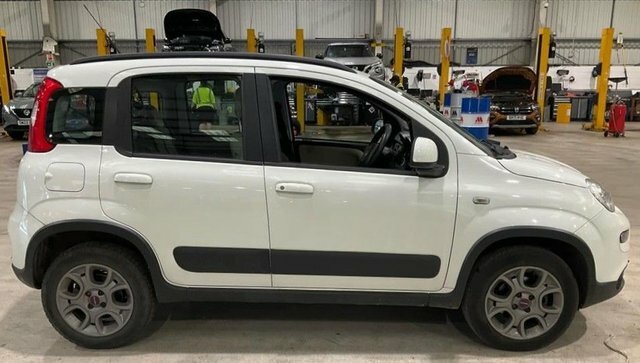 Fiat Panda 0.9 Twinair 4X4 Hatchback Euro 6 White #4