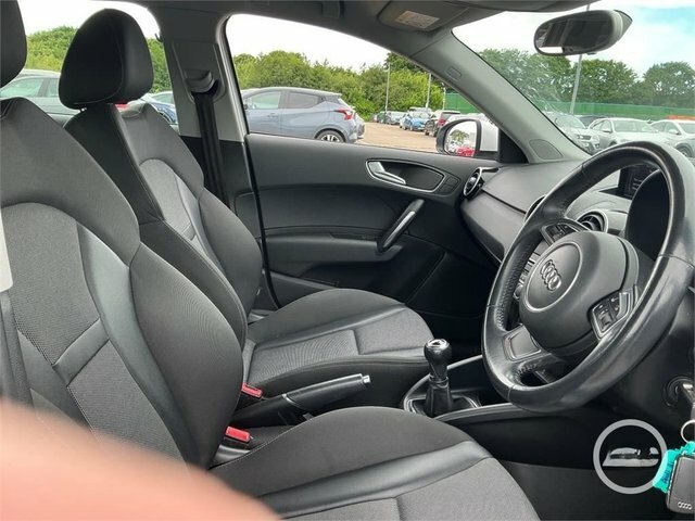 Audi A1 1.4 Tfsi Sport Black #8