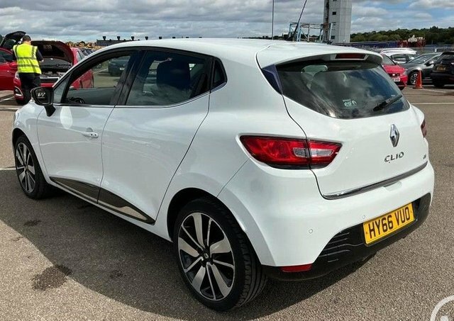 Renault Clio 1.5 Dci Dynamique S Nav Hatchback Manua White #2