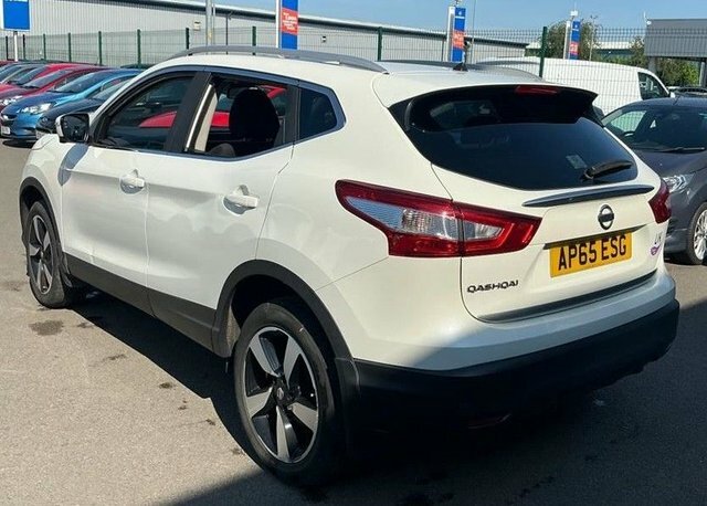 Nissan Qashqai 1.2 Dig-t N-tec Suv 2Wd Euro 6 White #2