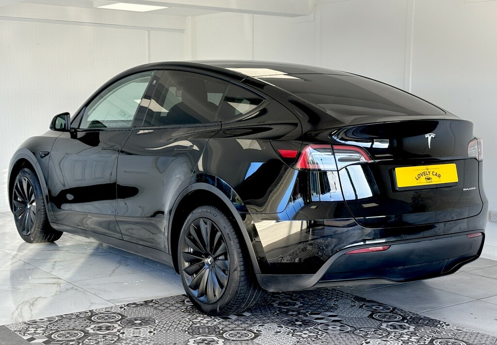 Tesla Model Y Suv 202323 Black