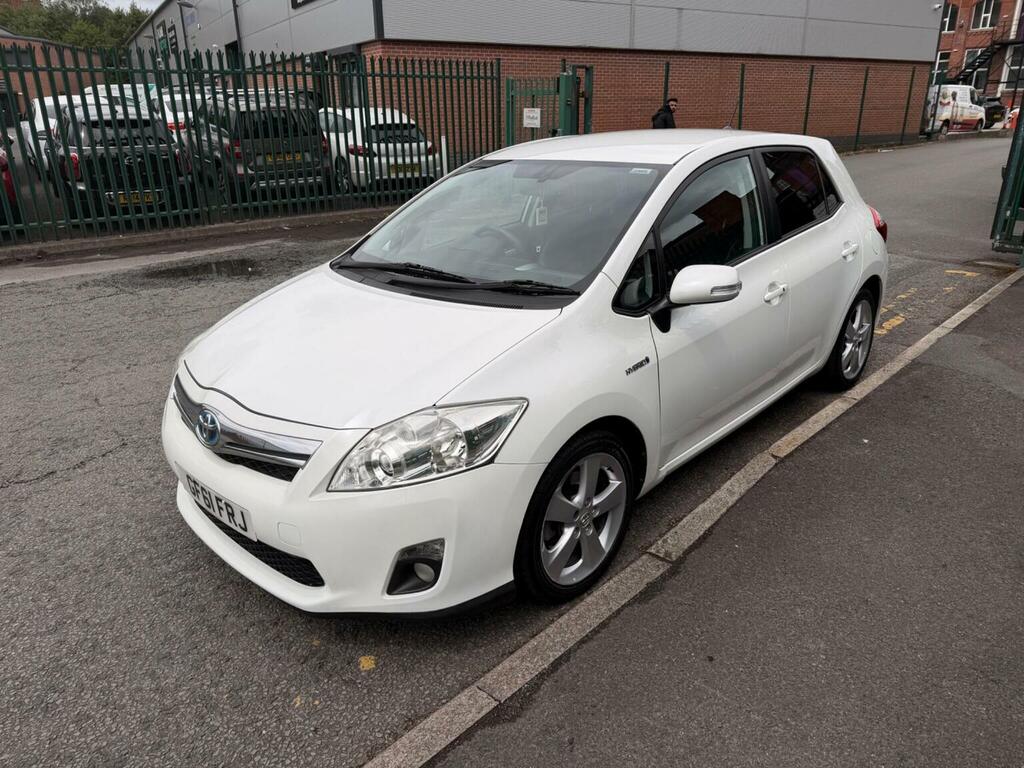 Toyota Auris 1.8 Vvt-h T Spirit Cvt Euro 5 Ss White #6