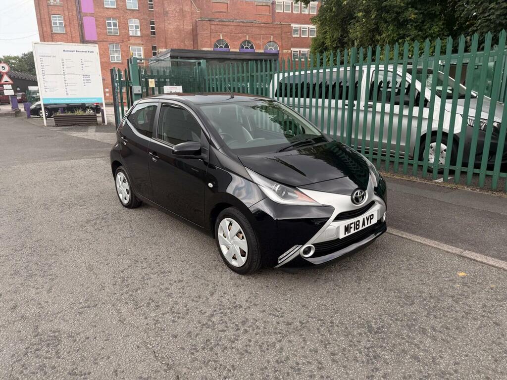 Toyota Aygo 1.0 Vvt-i X-play X-shift Euro 6 Black