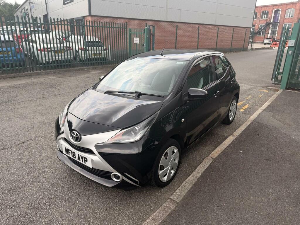 Toyota Aygo 1.0 Vvt-i X-play X-shift Euro 6 Black #6