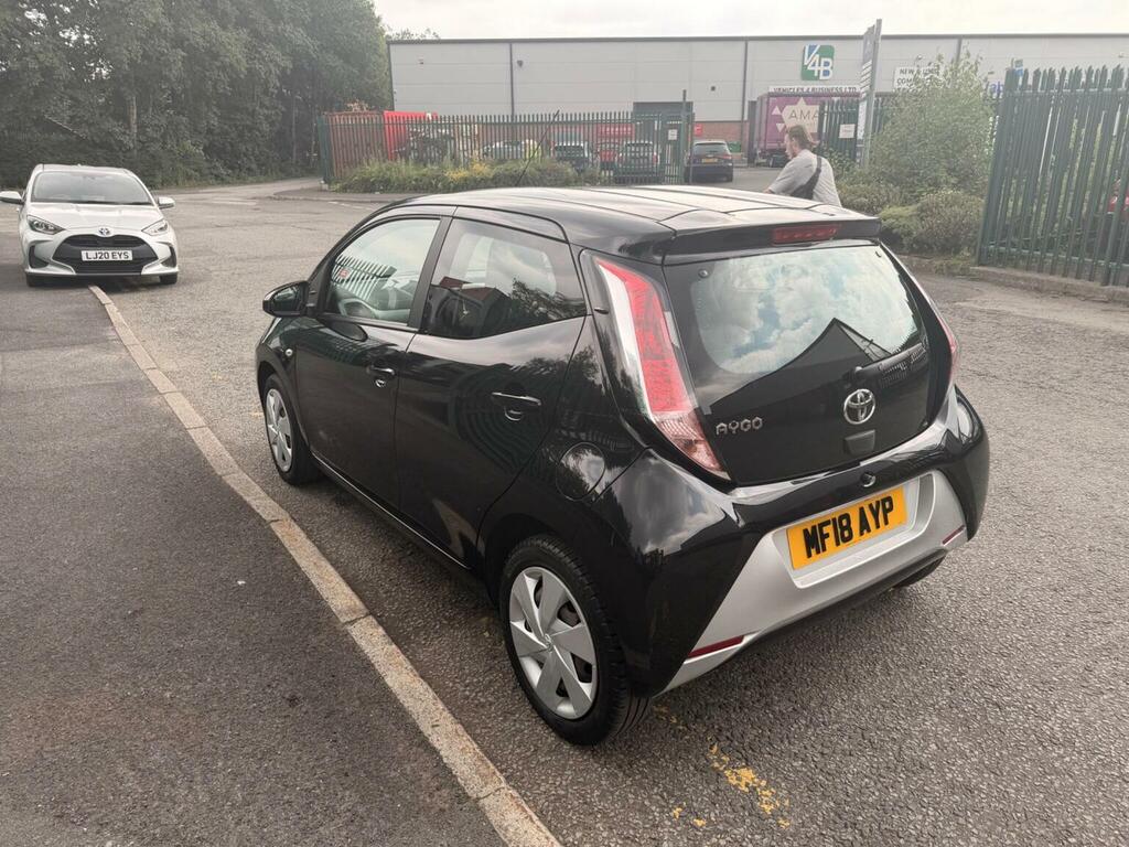 Toyota Aygo 1.0 Vvt-i X-play X-shift Euro 6 Black #5