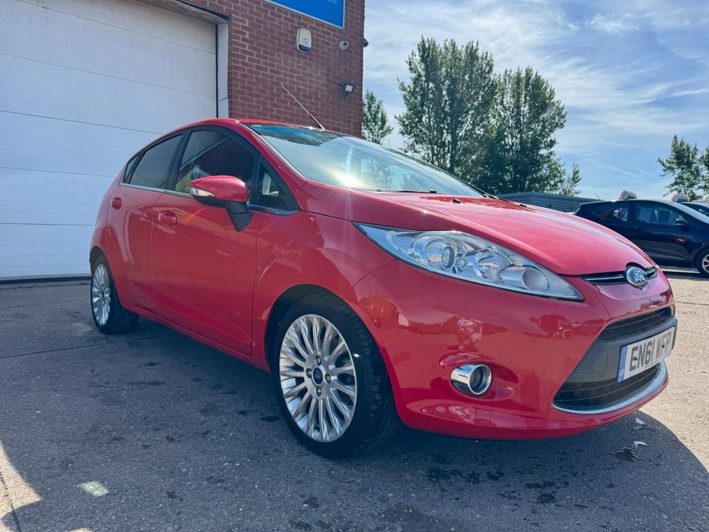 Ford Fiesta 1.4L Titanium Red