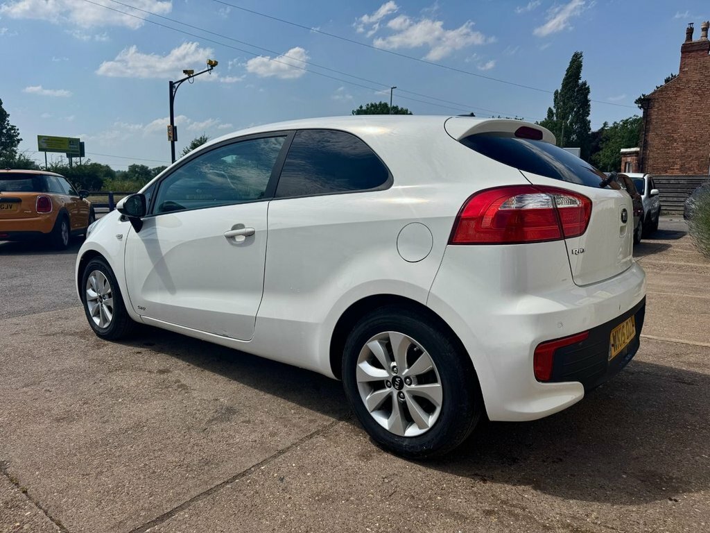 Kia RIO 1.3L Sr7 White #6