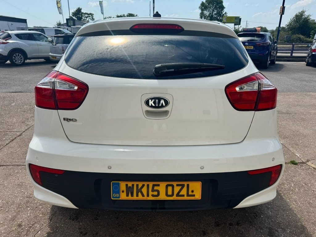 Kia RIO Kia Rio 1.4 Crdi Ecodynamics 3 Euro 6 White #7
