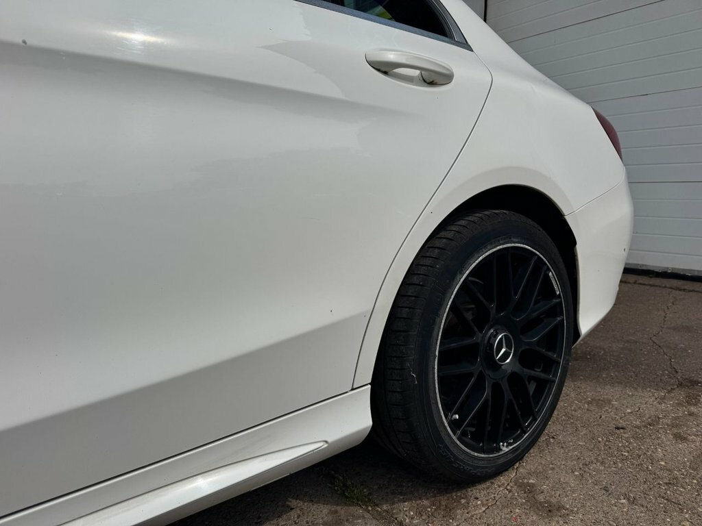 Mercedes-Benz C Class 2.1L Amg Line White #6