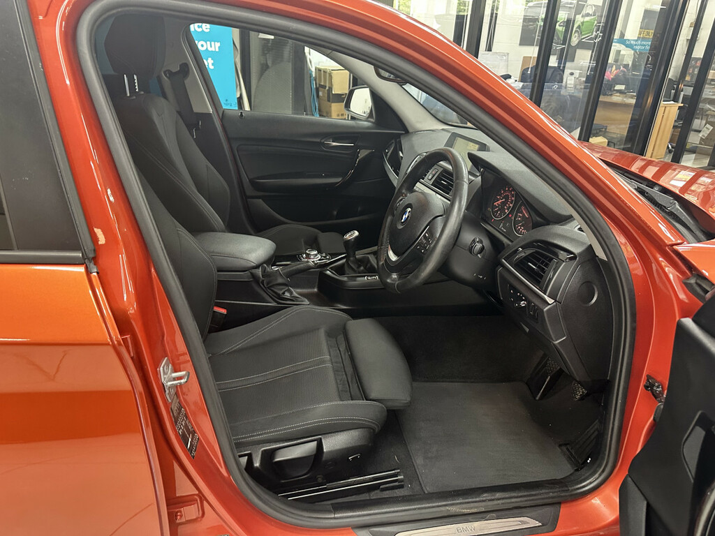 BMW 1 Series 1.5 Sport Nav FA17KSO Orange #5