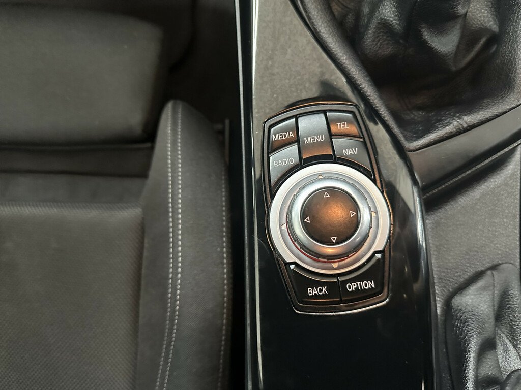 BMW 1 Series 1.5 Sport Nav FA17KSO Orange #4
