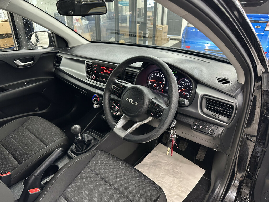 Kia RIO 1 SXZ6821 Black #4