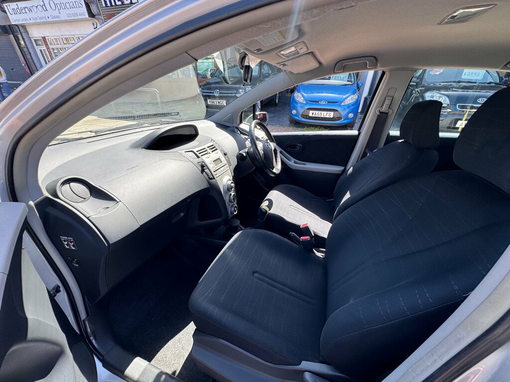 Toyota Yaris 1.4 D-4d T3 Multimode Silver #9