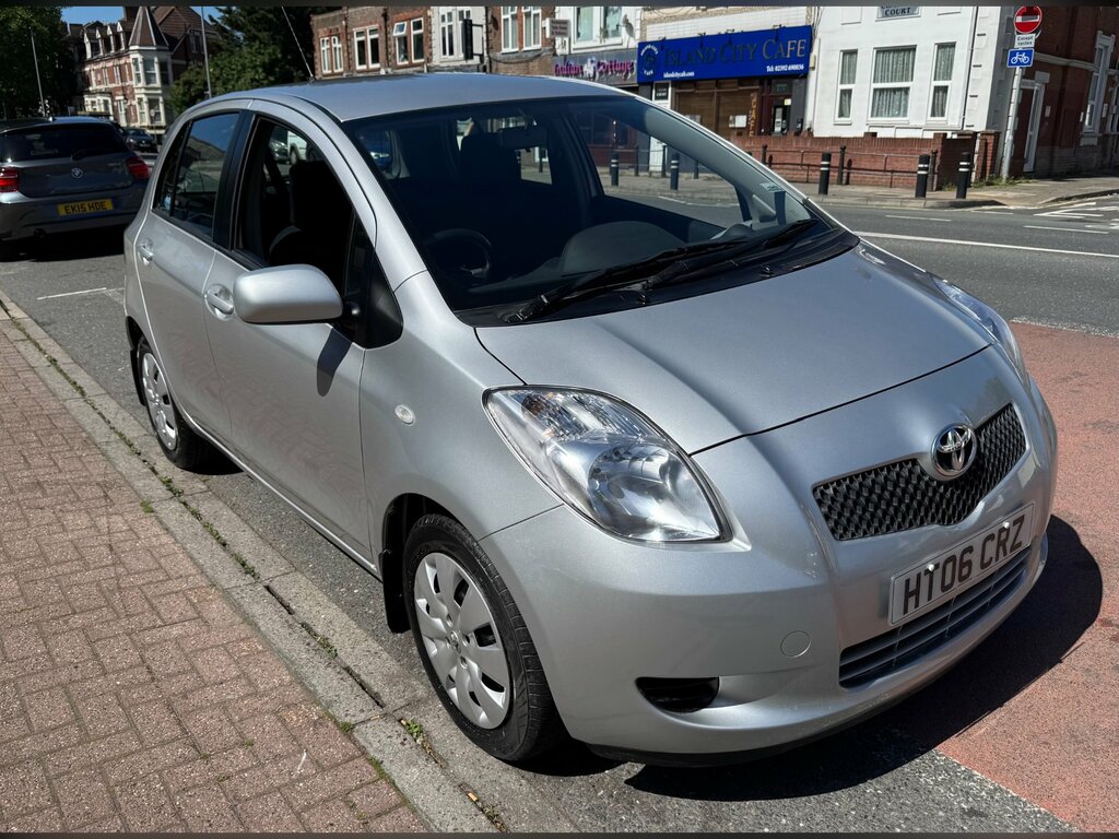 Toyota Yaris 1.4 D-4d T3 Multimode Silver #4