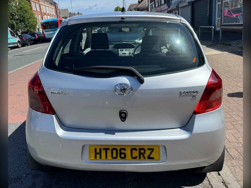 Toyota Yaris 1.4 D-4d T3 Multimode Silver #7