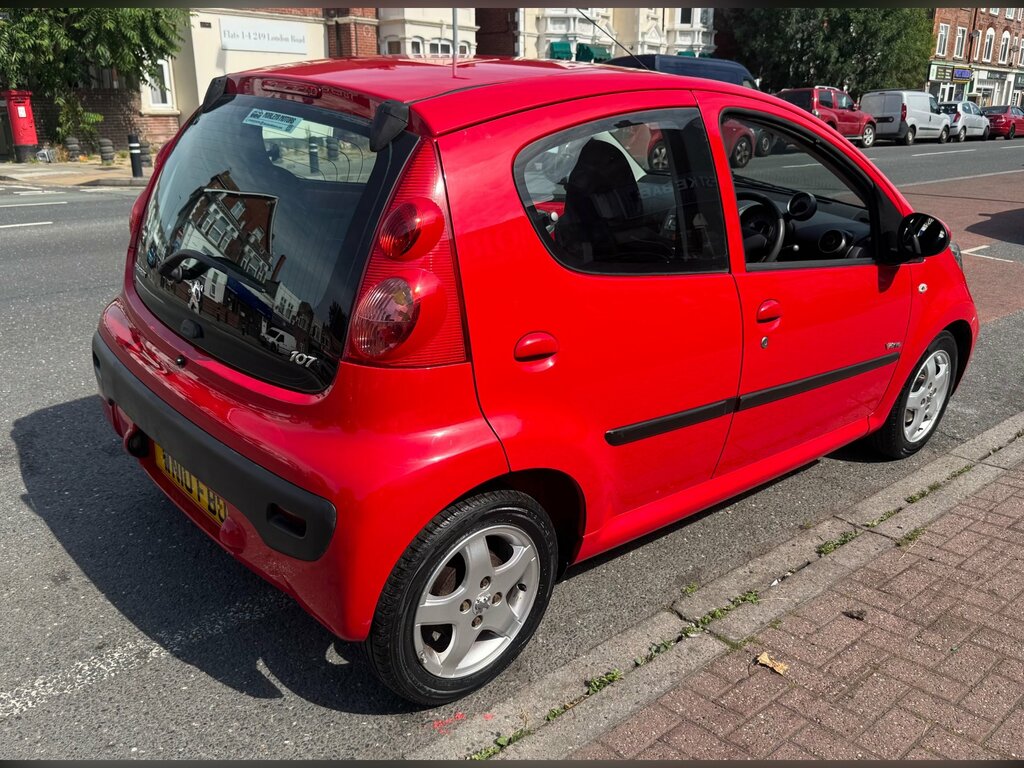 Peugeot 107 1.0 12V Verve Hatchback Euro 4 Red #5