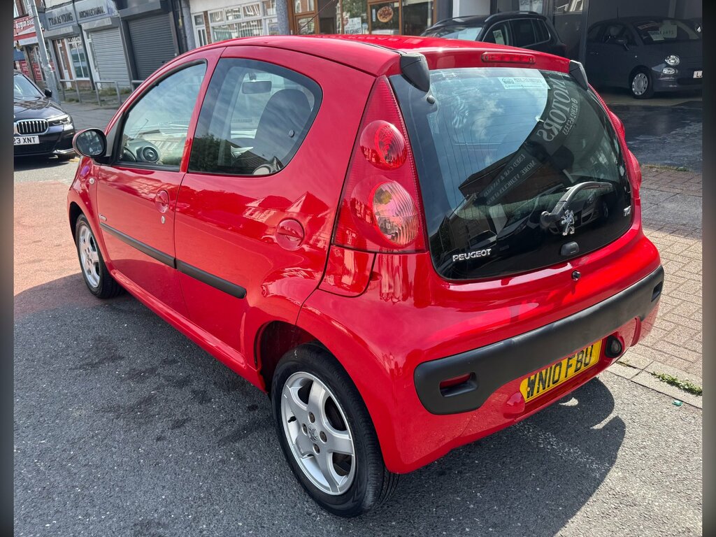 Peugeot 107  White #7