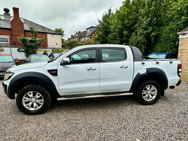 Ford Ranger 2.2 Tdci Xlt Super Pickup Extended Cab White #4